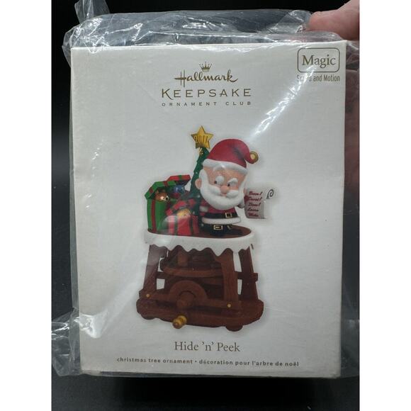 2011 Hallmark Keepsake Ornament Hide 'n' Peek. Sound And Motion Ornament New! 4D - Picture 2 of 6